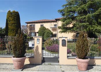 Elegante Villa con giardino di 1.300 mq 